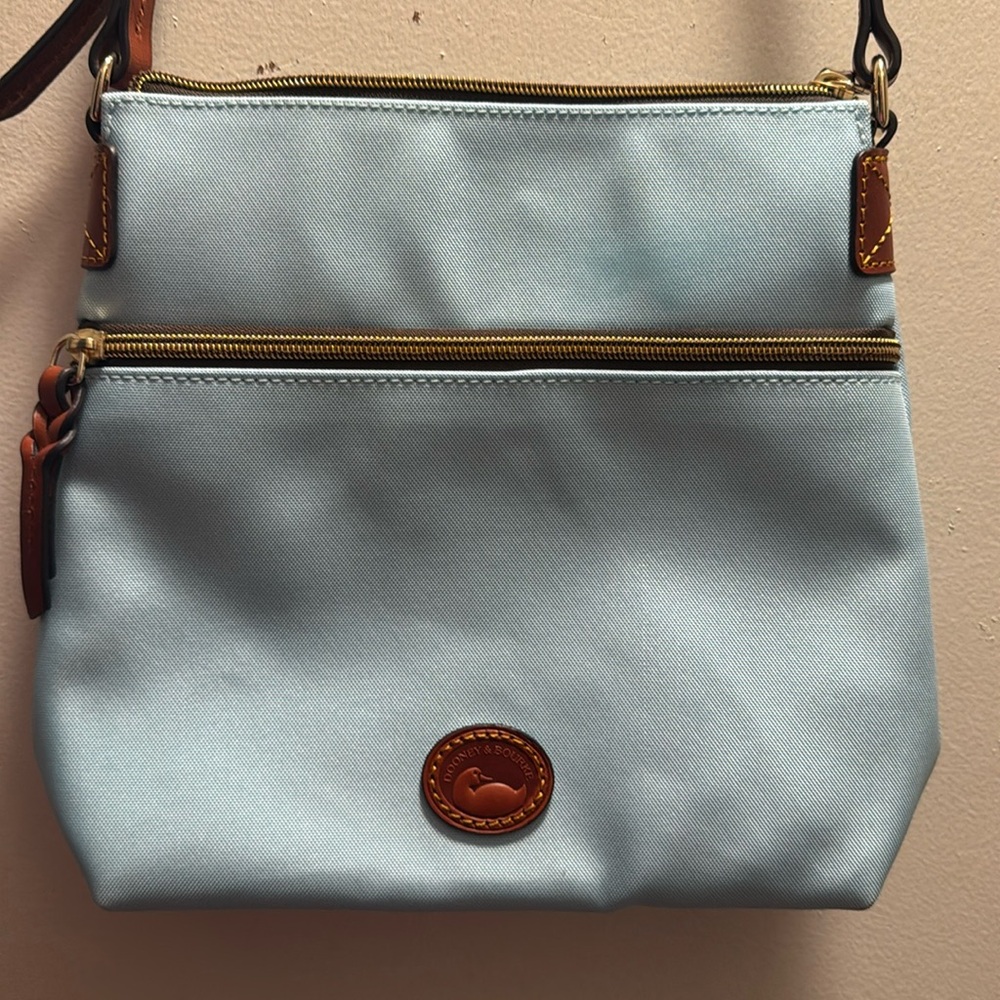 Dooney and Bourke baby blue purse! Excellent condition!